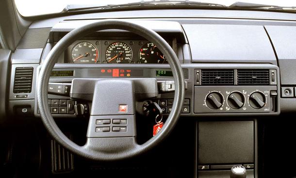 Elektronik hält auch im Cockpit des XM Einzug
» zurück zum Artikel