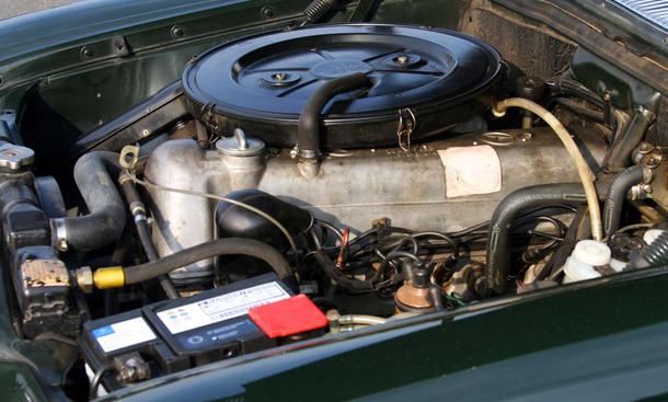 Als Antrieb dient ein 2,5-Liter-Reihensechszylinder mit 130 PS…
Link zum Thema:
» Creme 21 Youngtimer Rallye Teil I
» Creme 21 Youngtimer Rallye Teil II
» Creme 21 Youngtimer Rallye Teil III
» 40 Jahre Mercedes /8
» 30 Jahre Mercedes T Mercedes 250 /8