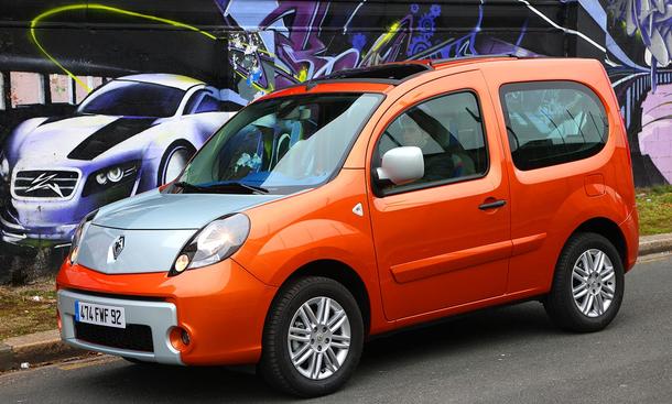 Renault Kangoo bebop
Der Kangoo be bop ist ein kurzer Lieferwagen…
weitere Links:
» Neuheiten von Renault - Premierenfiebe
» Studien von Renault - gallischer Mut
» Vergleichstest Hochdach-Kombis
» Vergleichstest mit vier Kleinwagen
» Vergleichstest Klei