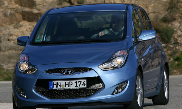 Hyundai ix20 blue 1.6Mit dem neuen Hyundai ix20 ist die Welt der Minivans noch bunter geworden Hyundai ix20 blue 1.6 im Vergleichstest