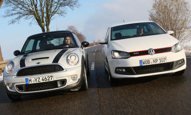 Mini Cooper S gegen VW Polo GTI als Vertreter der Kleinwagenklasse