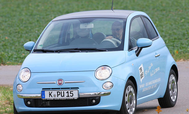 Fiat 500 TwinAirZwei klare Kapitelsiege sind die Basis für den ersten Platz des Fiat 500 TwinAir Fiat 500 TwinAir ...macht den ersten Platz