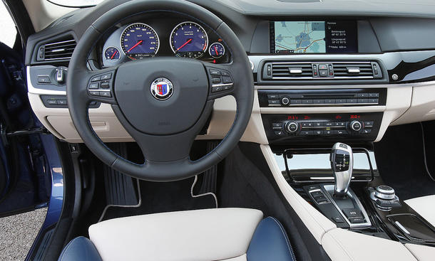 Cockpit des BMW Alpina B5 Biturbo Touring
