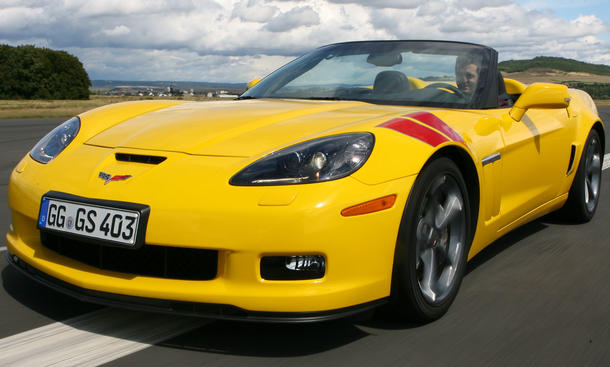 Chevrolet Corvette Grand Sport Cabrio mit breiterer Spur und größeren Bremsen 