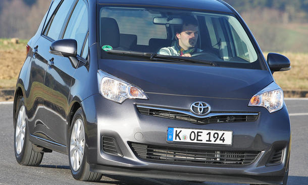 Toyota Verso-S 1.4 D-4D - Toyota startet wieder im Segment der kleinen Vans – und beginnt mit einem Paukenschlag ... Toyota Verso-S 1.4 D-4D - Minivan
