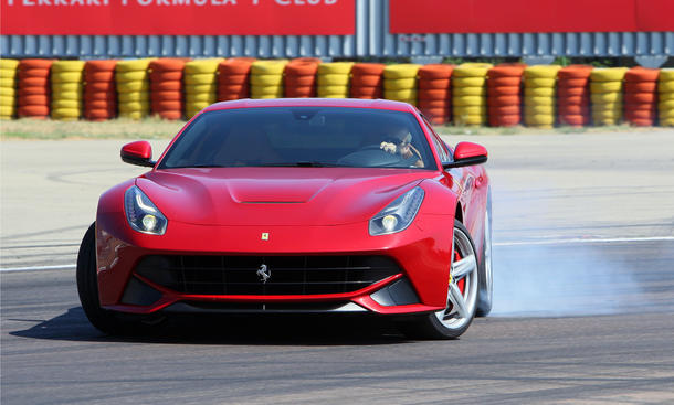 Ferrari F12 Berlinetta 2013 Fahrbericht