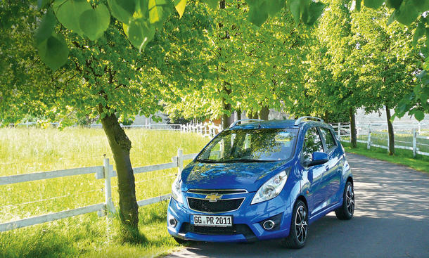 Bilder Chevrolet Spark 2013 Dauertest 