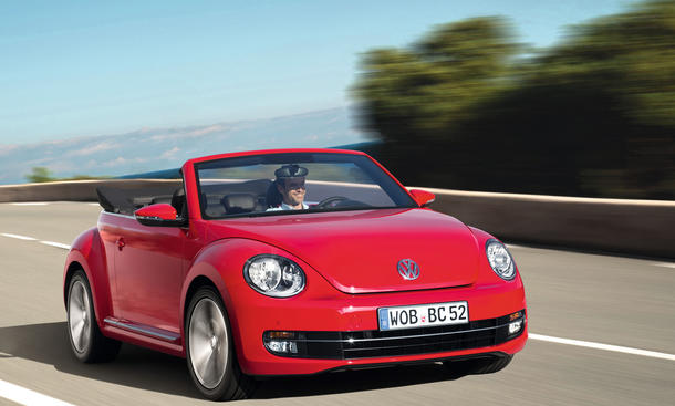 Bilder VW Beetle Cabrio 1.6 TDI 2013 Kompaktwagen Fahrbericht