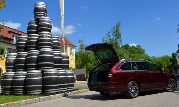 Fahrbericht Skoda Superb Combi 2013 Facelift Kombi Limousine