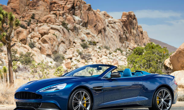 Aston Martin Vanquish Volante 2013 - Die wichtigsten neuen Autos bis Ende 2014 - Aston Martin Vanquish Volante: auf der IAA bekommt auch der offene DB9 einen Nachfolger. Erster Aston Martin mit Voll-Carbon-Karosserie Auto Neuheiten 2013 2014 Premieren Audi BMW Mercedes Ford Porsche