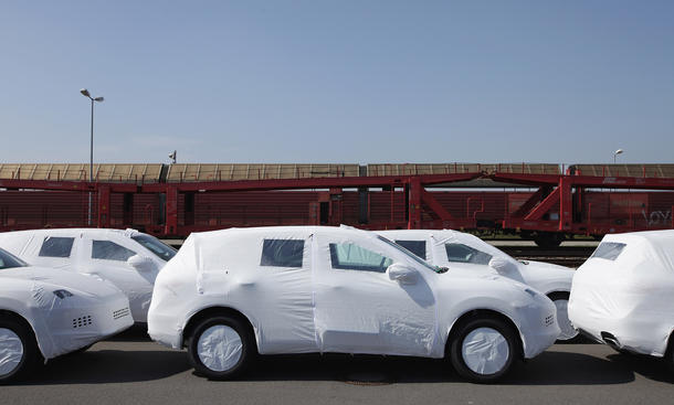 Pkw-Neuzulassungen Mai 2013 - Im abgelaufenen Monat Mai ist der deutsche Automarkt zurück ins Minus gerutscht. Einen starken Zuwachs konnte hingegen die Fraktion der alternativen Antriebe verzeichnen. Die aktuellen KBA-Zahlen der Hersteller... - Getty Images Pkw-Neuzulassungen Mai 2013 KBA-Zahlen Verkaufszahlen Statistik