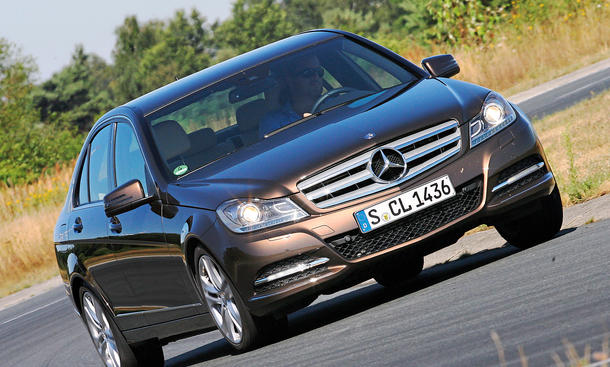 Bilder 2013 Mercedes C 180 Mittelklasse Vergleichstest Dynamik und Komfort