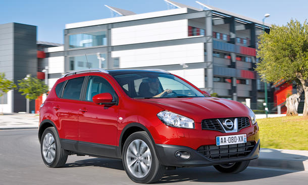 Nissan Qashqai 1.6 dCi 4x4 2013 Test SUV Bilder Karosserie