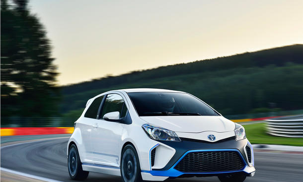 Toyota Yaris Hybrid R Concept Auf Der Iaa 13 Studie Mit 4 Ps