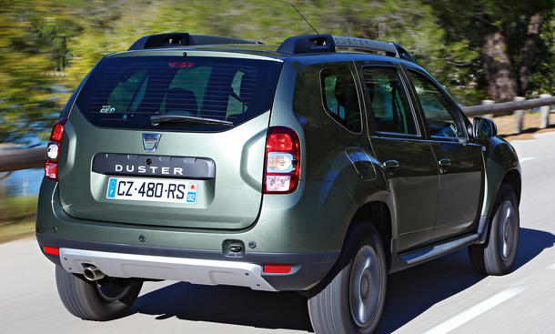 Bilder Dacia Duster TCe 125 4x2 2013 Fahrbericht Kurvenfahrt