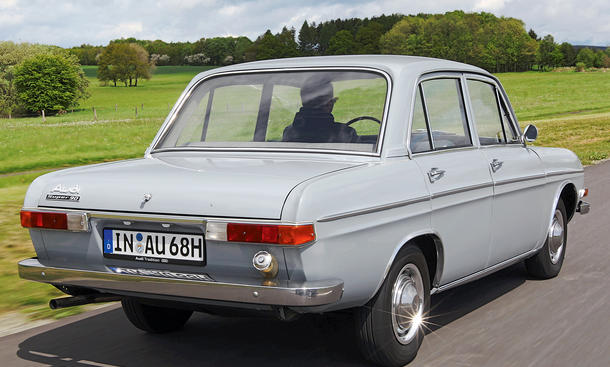 Audi Super 90 Vergleich Oldtimer Mittelklasse Bilder technische Daten Heck