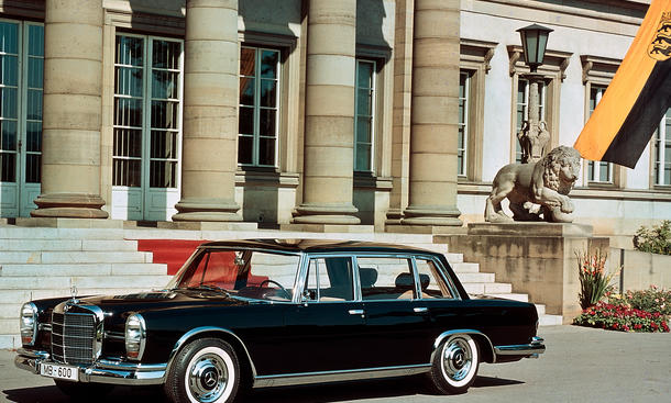 Mercedes 600 - Der Mercedes 600 wurde im Jahre 1963 als repräsentative (Staats-)Limousine der Öffentlichkeit vorgestellt Mercedes S-Klasse Topmodelle Luxuslimousine W 222 S 600