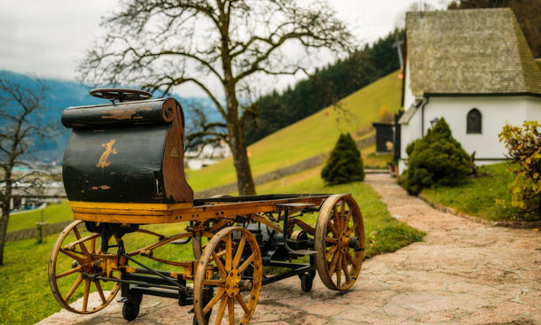 P1 erster Porsche der Welt Elektro-Kutsche Ferdinand Porsche Bilder