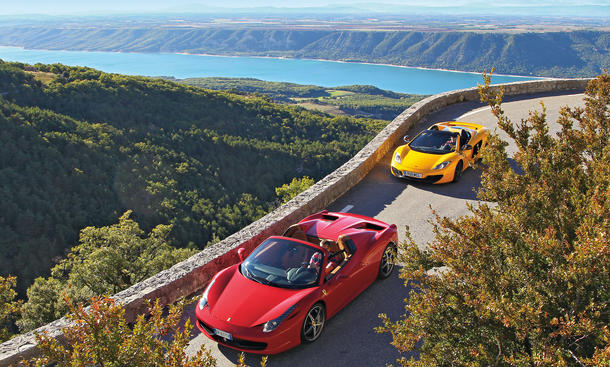 Ferrari 458 Spider McLaren 12C Spider Vergleich Bilder technische Daten