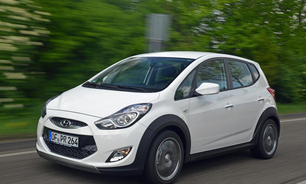 Hyundai ix20 Crossline Sondermodell 2014 Preis Minivan Bilder