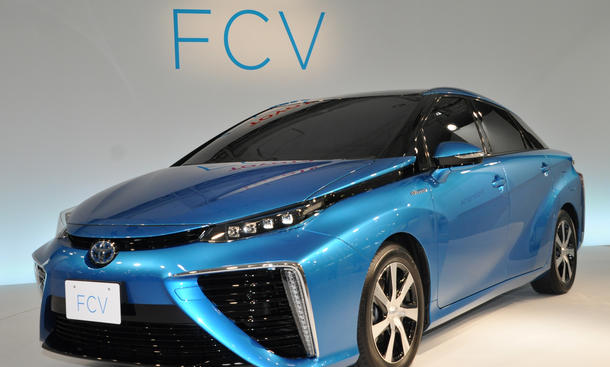 Toyota Full Cell Sedan Limousine Brennstoffzelle 