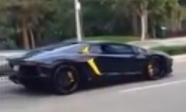 Frisch aus dem Netz: Lamborghini Aventador mit "Steinschlag" Frisch aus dem Netz: Lamborghini Aventador mit "Steinschlag"