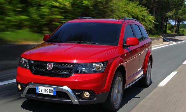 Fahrbericht Fiat Freemont Cross: SUV-Flair an Bord