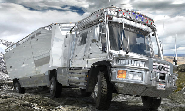 KiraVan 2014 Wohnmobil Expeditionsfahrzeug Anhaenger Unimog Labor