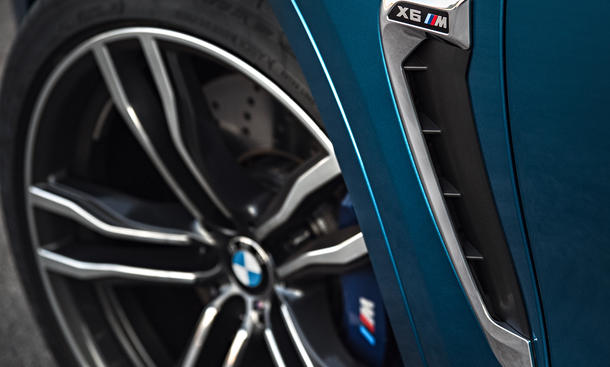 2015 BMW X6 M 2014 LA Auto Show Power SUV Coupe 575 PS