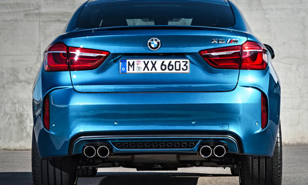 2015 BMW X6 M 2014 LA Auto Show Power SUV Coupe 575 PS