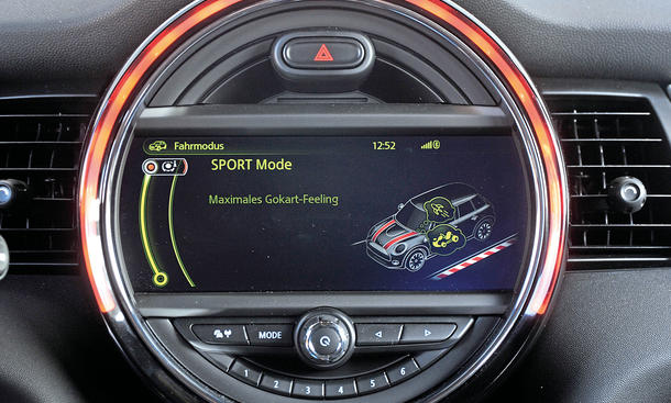 Mini Cooper Fünftürer 2014 Test Infotainment Bildschirm Funktionen