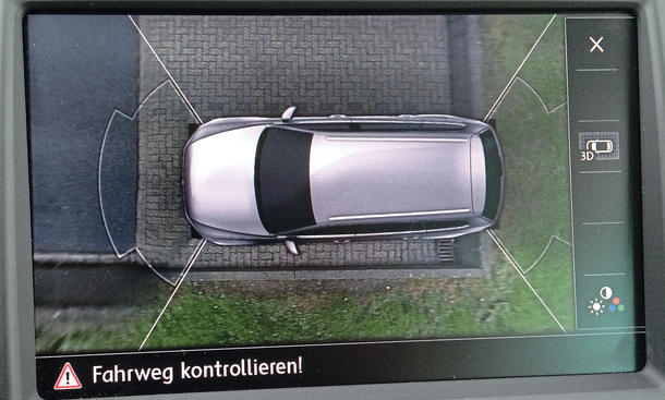 VW Passat Variant TDI 2014 Test Fahrbericht Kombi Display Umsicht Assistenzsystem