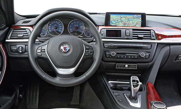 BMW Alpina B3 Biturbo Vergleich Test Sportkombi Cockpit