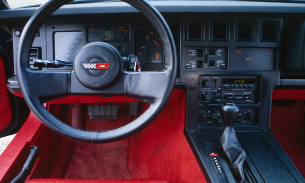 Chevrolet Corvette Vergleich Sportwagen Cockpit 