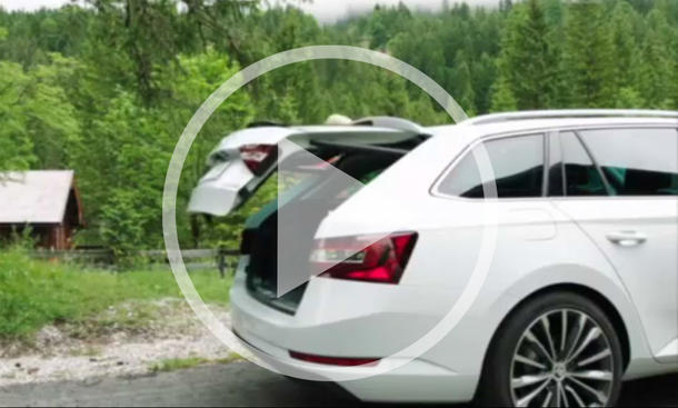 Skoda Superb Combi 2015 im Video