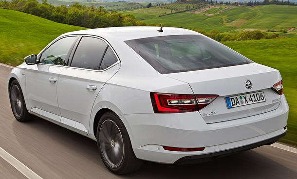 Skoda Superb GreenLine IAA 2015 TDI Spar-Diesel