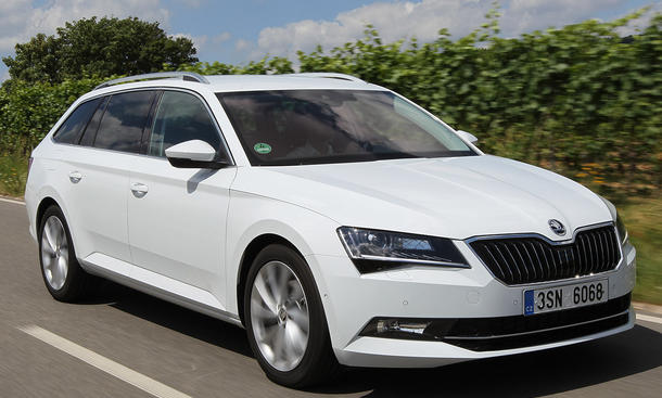 Skoda Superb GreenLine IAA 2015 TDI Spar-Diesel