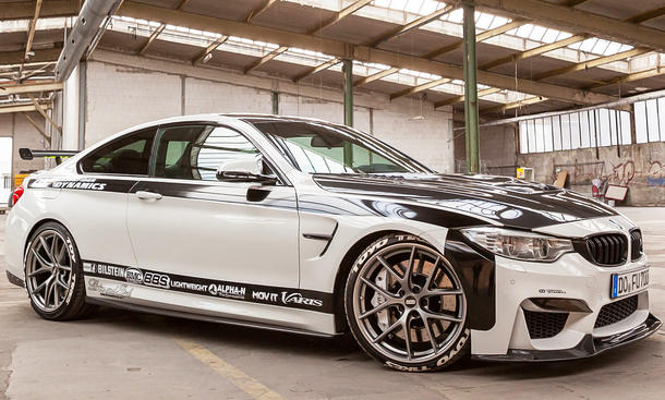 BMW M4 von Carbonfiber Dynamics