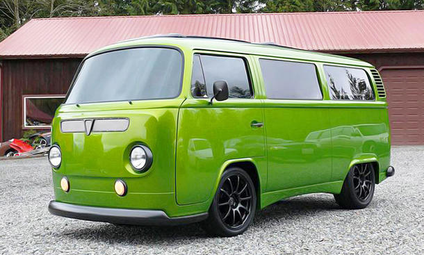 VW T2 مع سوبارو محرك من قضبان الشوارع الغوص