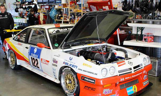 Beckmann-Manta B beim 24h-Rennen 2016