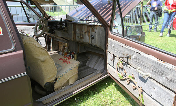 VW Golf 1 mit viel Holz auf dem GTI-Treffen 2016