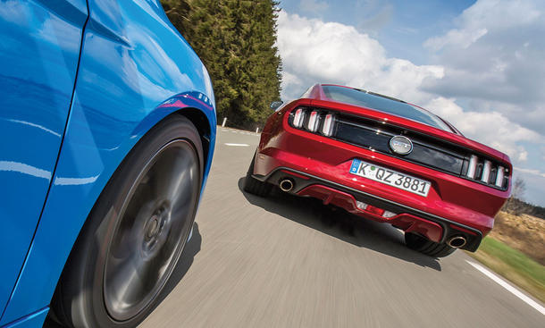 Ford Focus RS/Ford Mustang GT: Vergleich