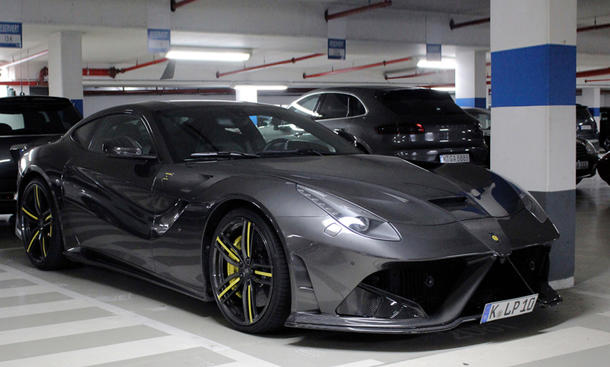 Ferrari F12: Tuning von Mansory