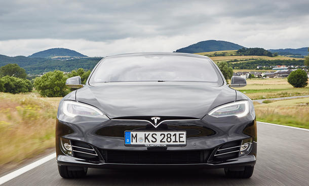 Tesla Model S P90D im Test