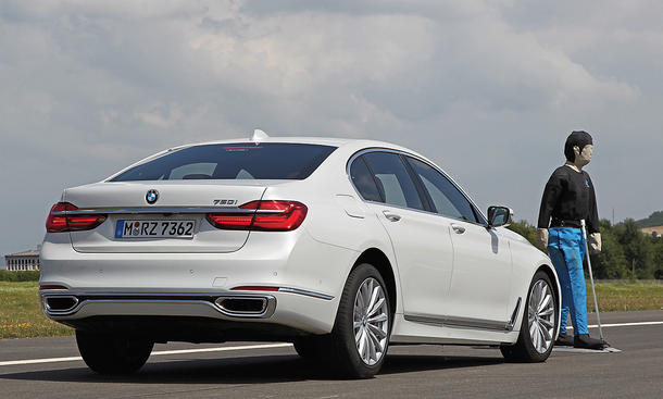 BMW 7er: Autopilot-Test
