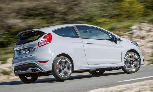 Ford Fiesta ST200 (2016)