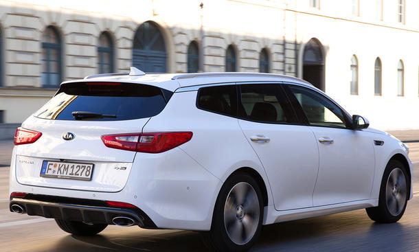 Kia Optima Sportswagon (2016)