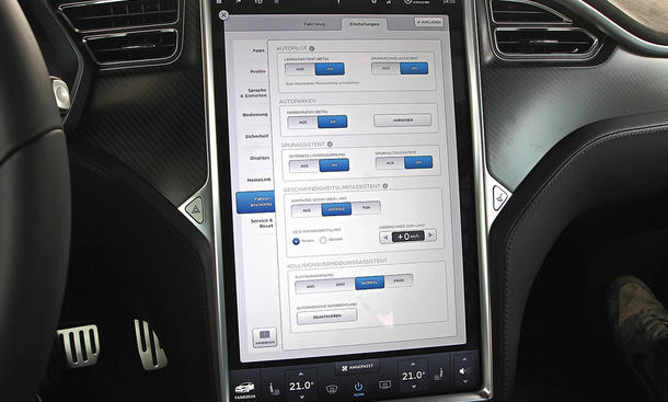 Tesla Model S: Autopilot-Test