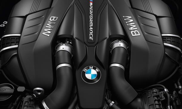 BMW M550i xDrive (2017)