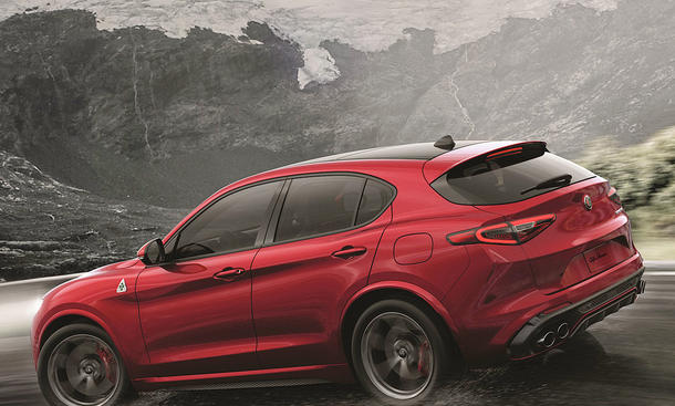 Alfa Romeo Stelvio Quadrifoglio (2016)